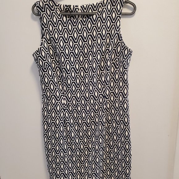 Navy and White Geometric Dress, size 10,new - Picture 1 of 2